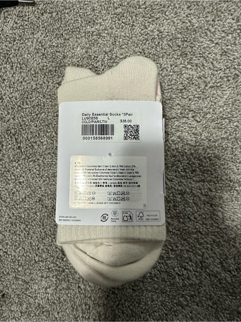 NWT! Lululemon Daily Essential Socks 3 Pack Pink, white, and cream SIZE L